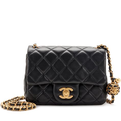 Chanel lambskin quilted mini